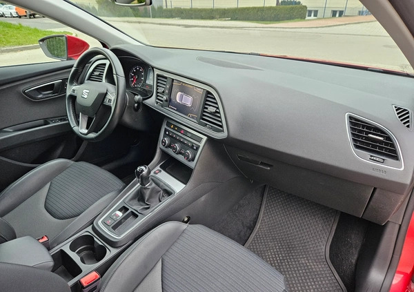 Seat Leon cena 60900 przebieg: 95600, rok produkcji 2018 z Moryń małe 232